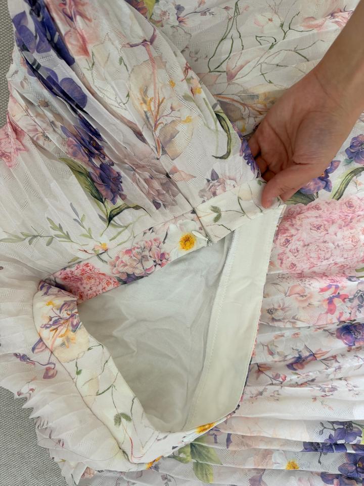 Блузка и юбка