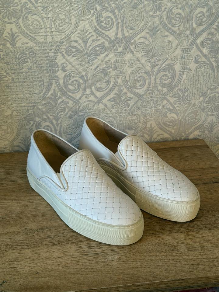 Женские слипоны белые на лето