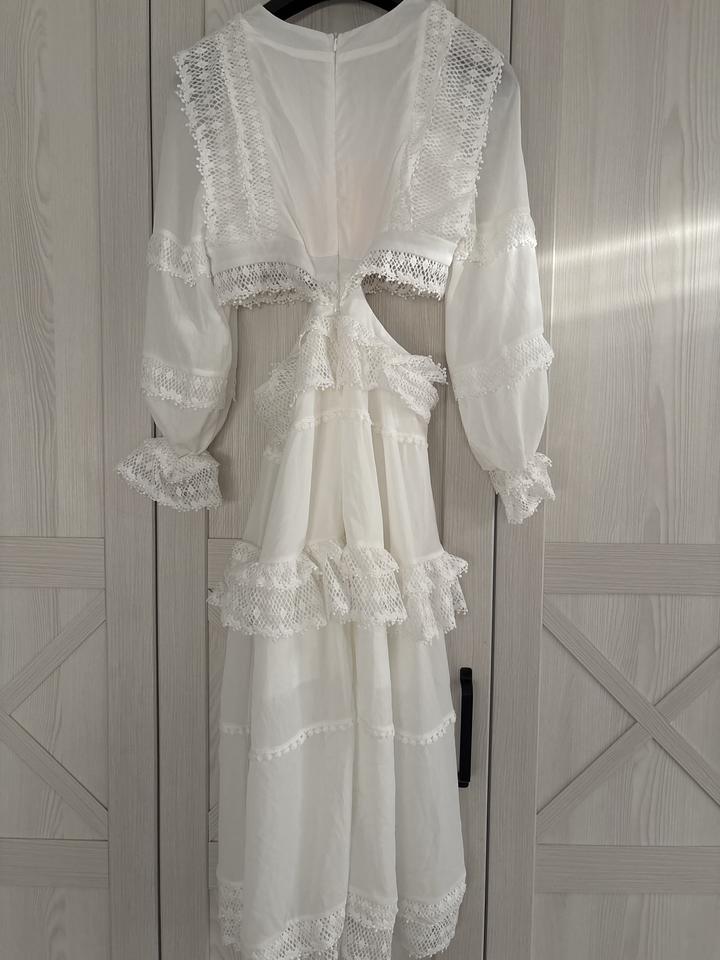 Невероятно красивое белое платье