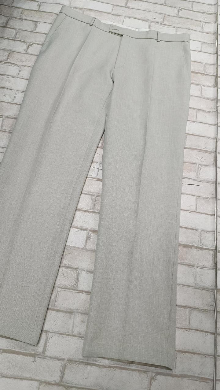 Мужской костюм двойка светлого цвета