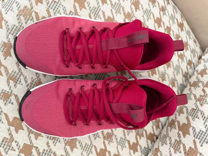 Кроссовки жен. Nike