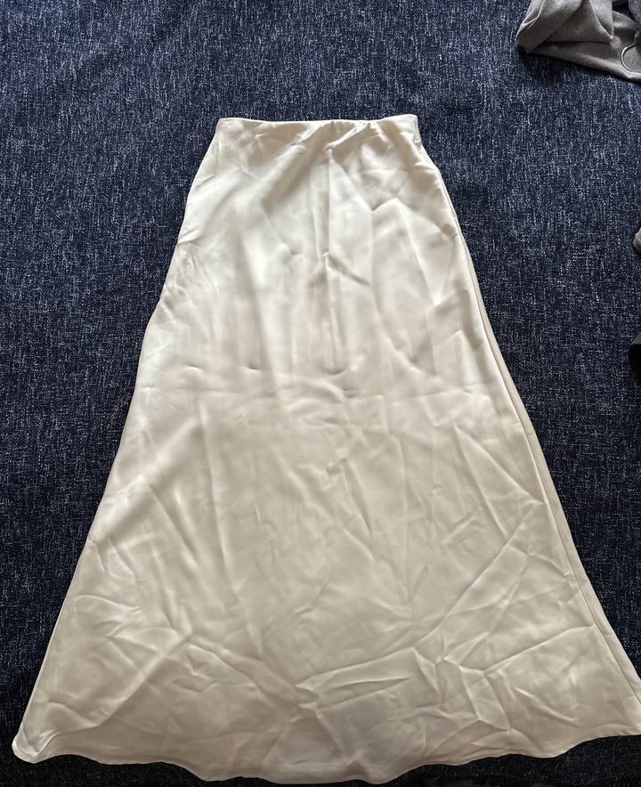 Атласная юбка