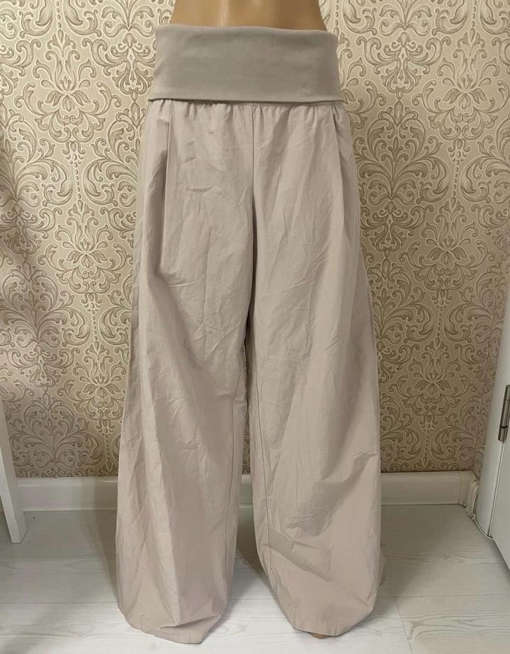 Брюки Bershka