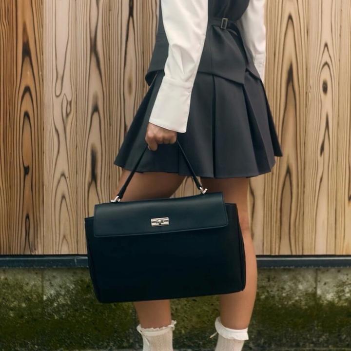 Прямоугольная черная сумка с металлическим замком из экокожи, формат А4, Lichi