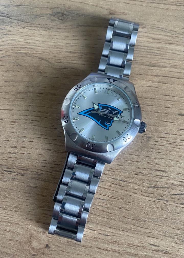 часы NFL Carolina Panthers кварцевые новые