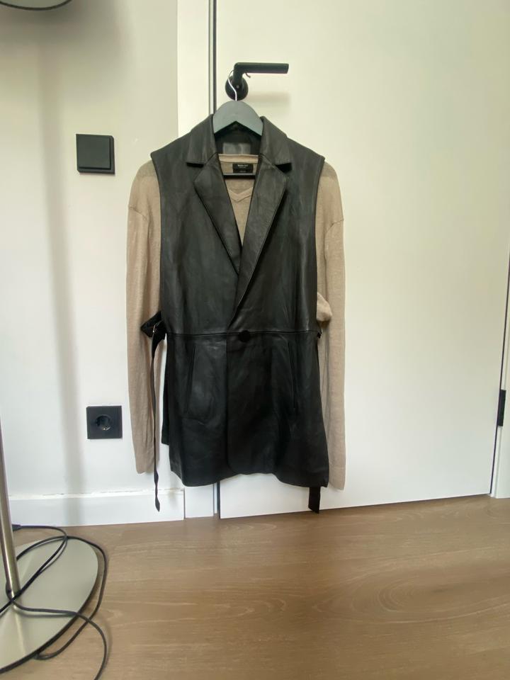 Кожаная жилетка Massimo Dutti