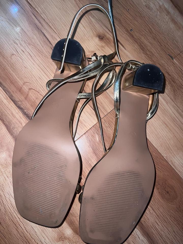 МЕТАЛЛИЗИРОВАННЫЕ БОСОНОЖКИ