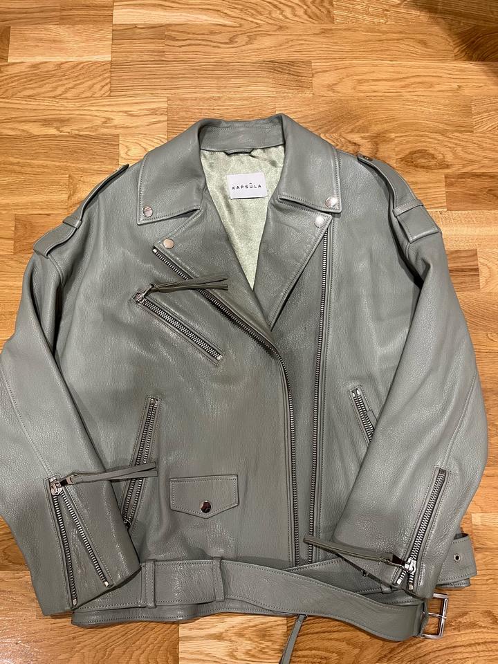 Кожаная куртка