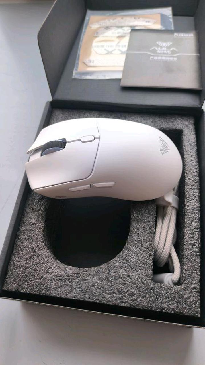 Новая игровая мышка Aula SC580SE