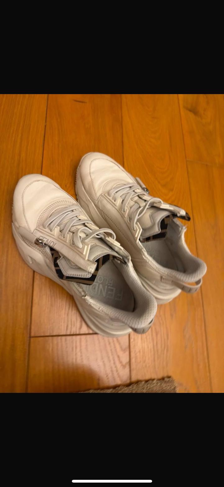 Кроссовки Fendi flow