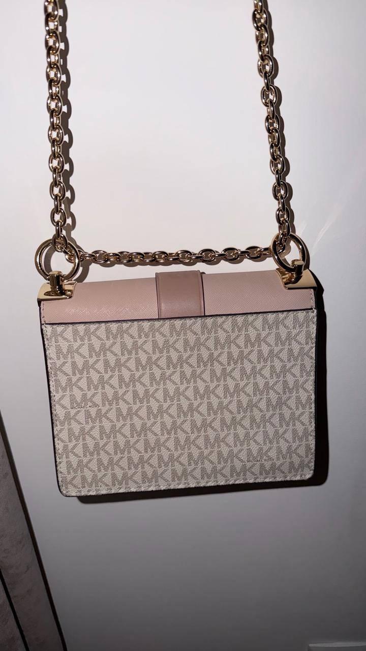 Сумка Michael Kors на золотой цепочке