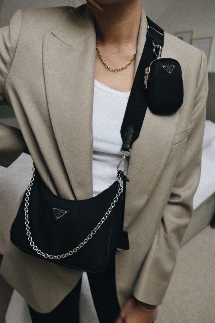 Продам сумку Prada