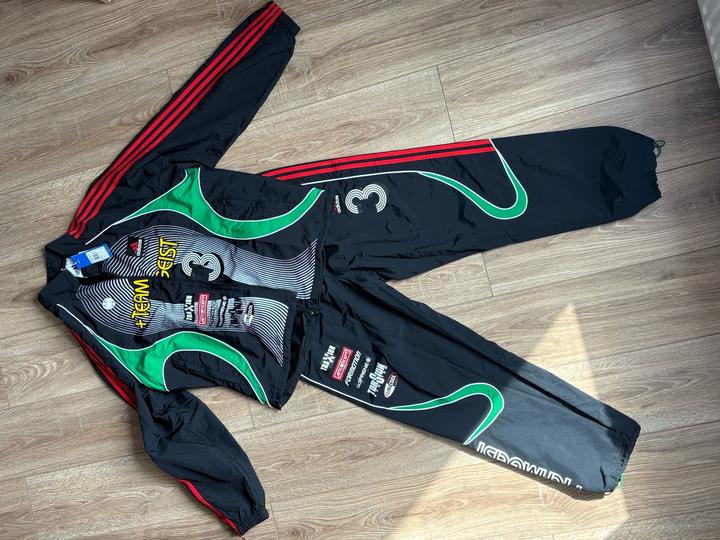 Спортивный костюм Adidas