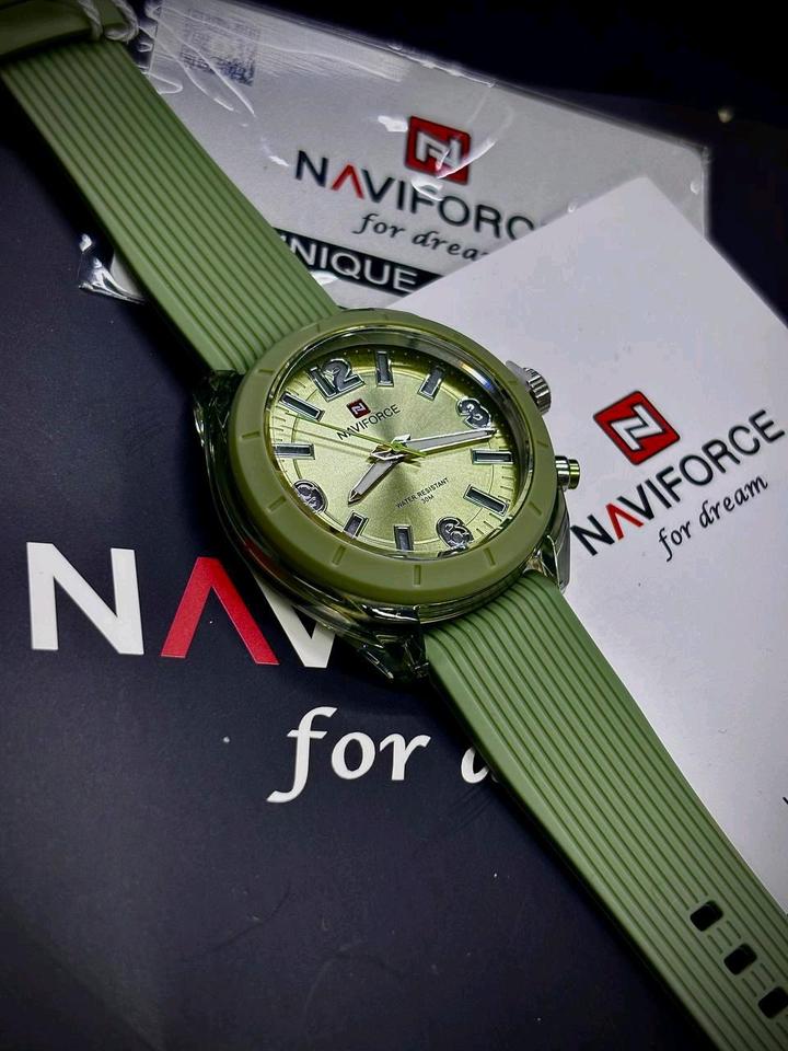 Женские наручные часы NAVIFORCE