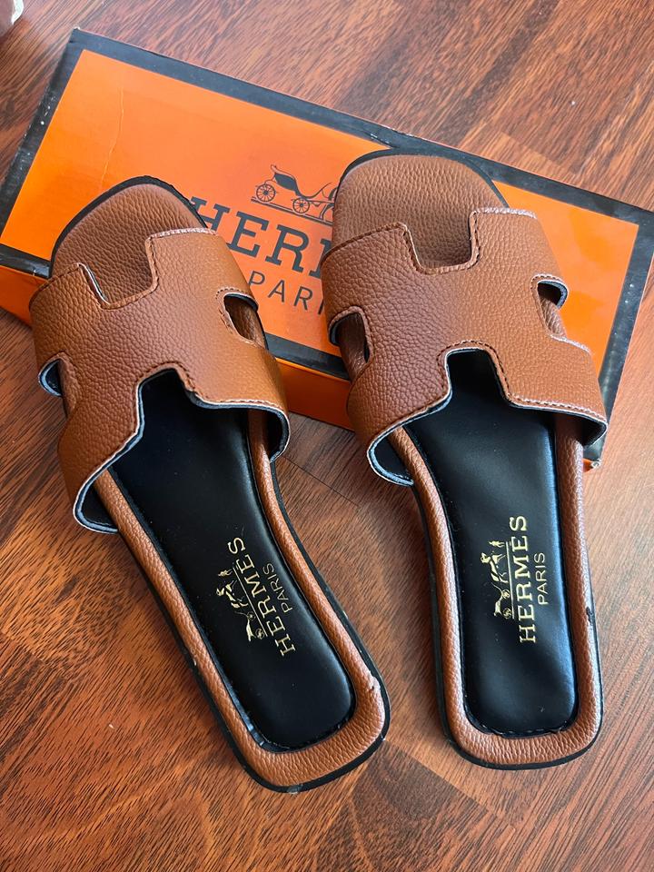 Новые тапочки Hermès