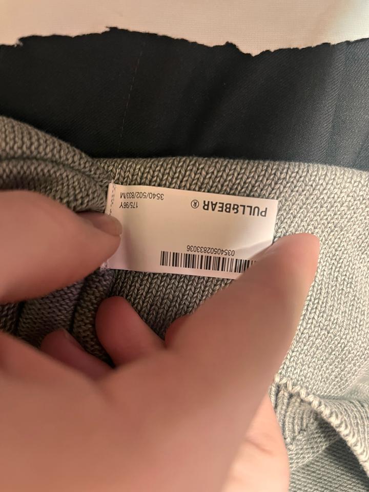 Серый свитер Pull and Bear