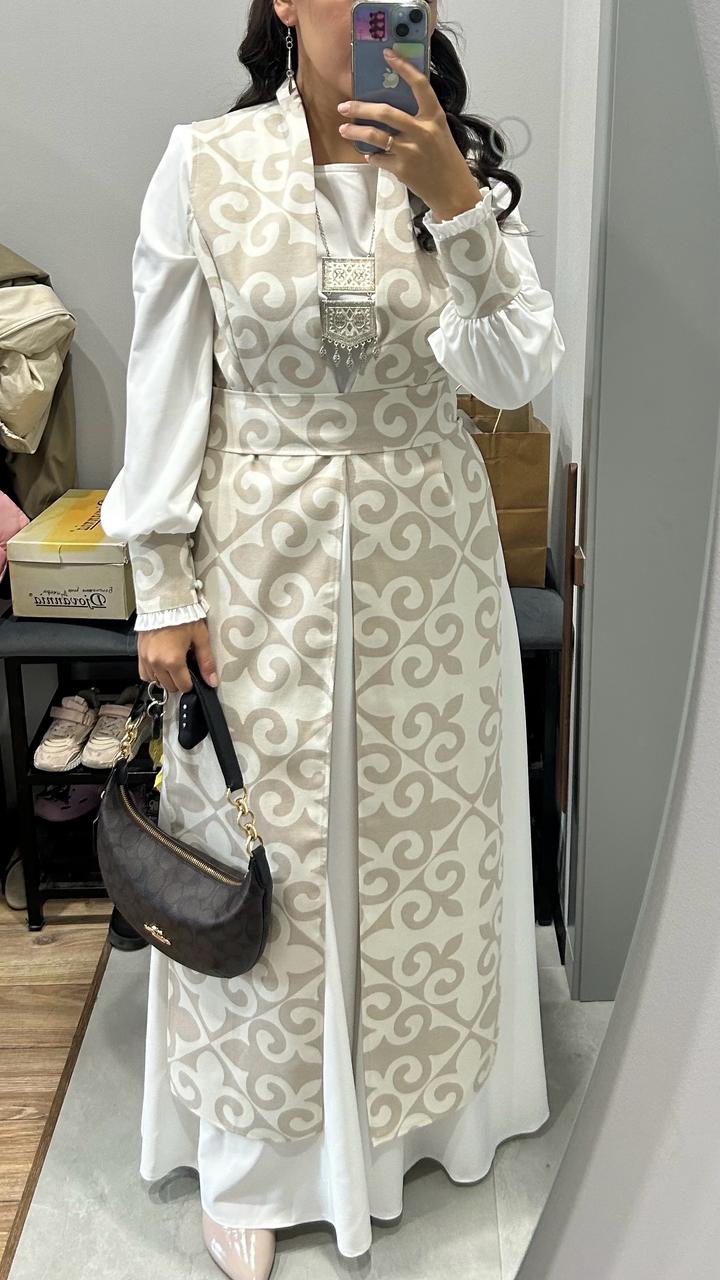 Белое платье с абайкой