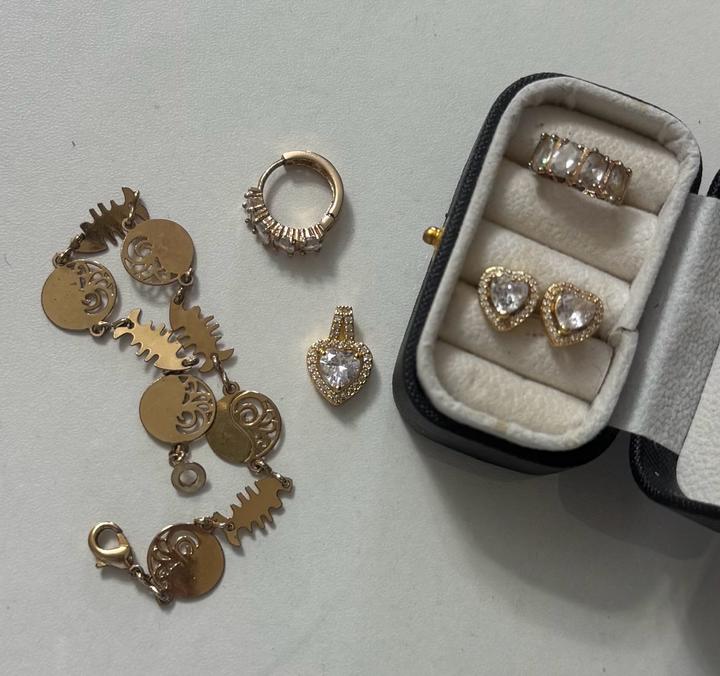 украшение бижутерия