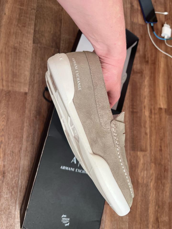 A|X Armani Exchange новые 39-40 ( 25см )