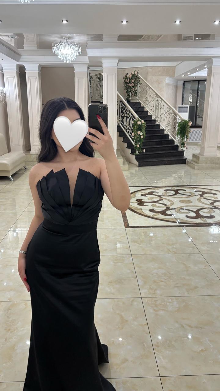 Женское вечернее платье