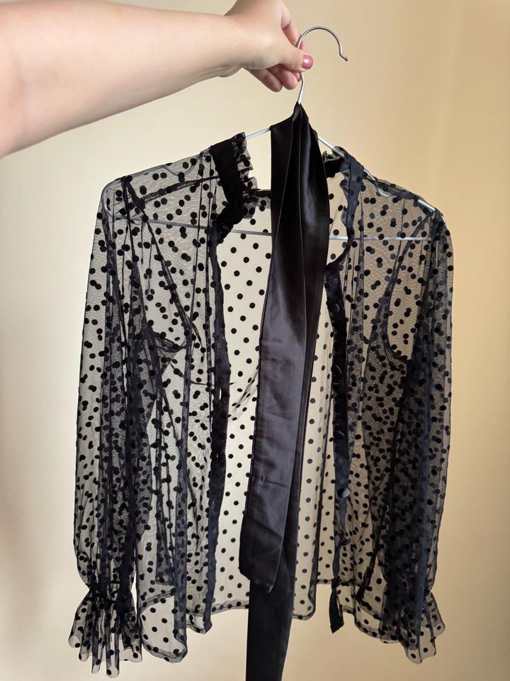 Прозрачная блуза с поясом