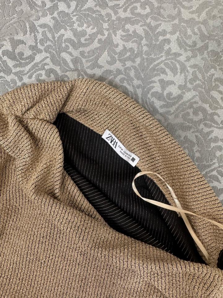 Золотистое платье Zara