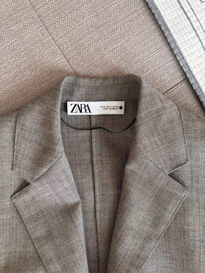 Пиджак Zara новый