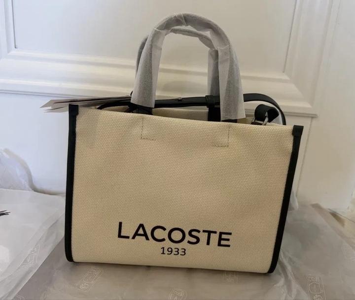 Сумка Lacoste