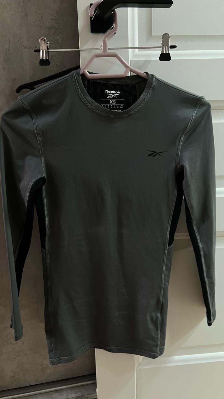 Рашгард лонгслив reebok