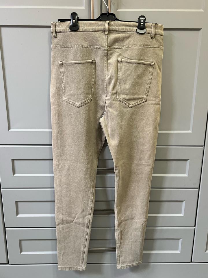 Джинсы Zara