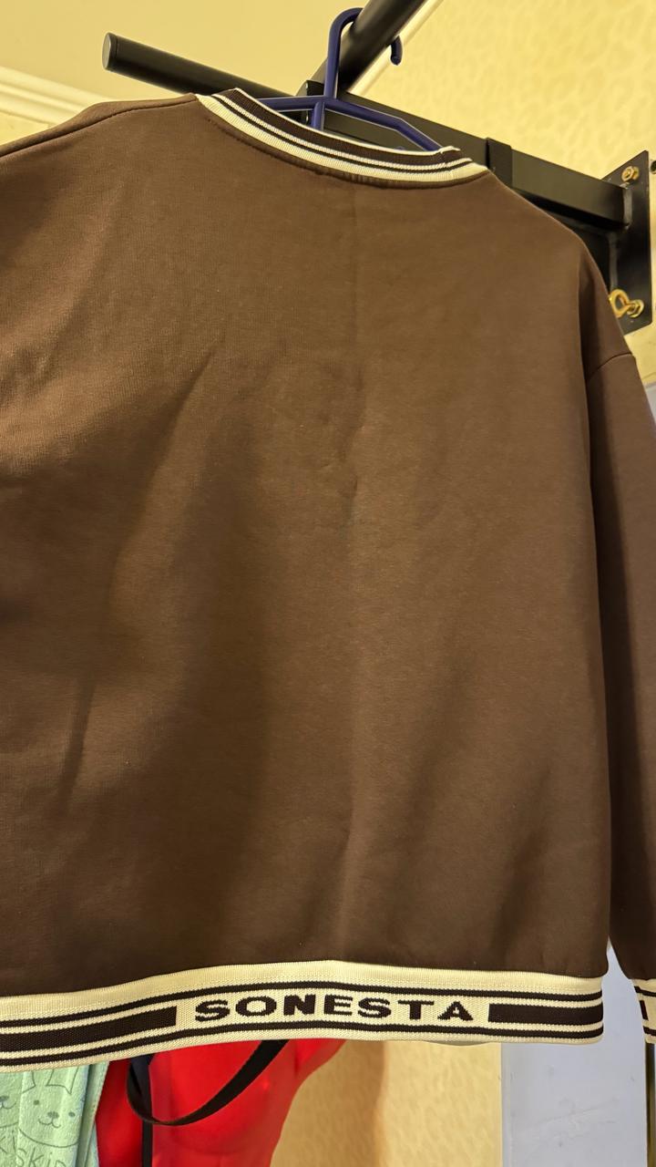 Коричневый свитшот