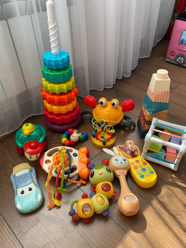 Игрушки