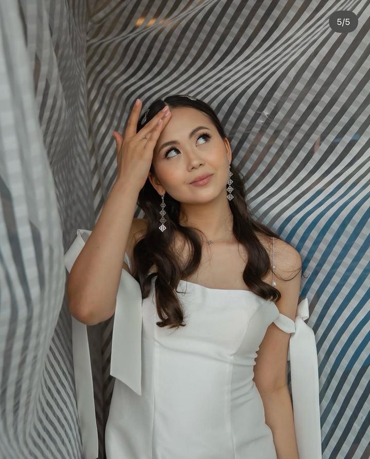 Продам белое платье на узату