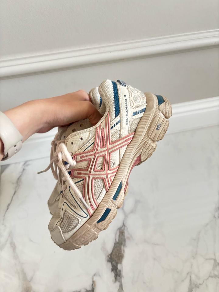 Asics кроссовки для бега женские 36 разм