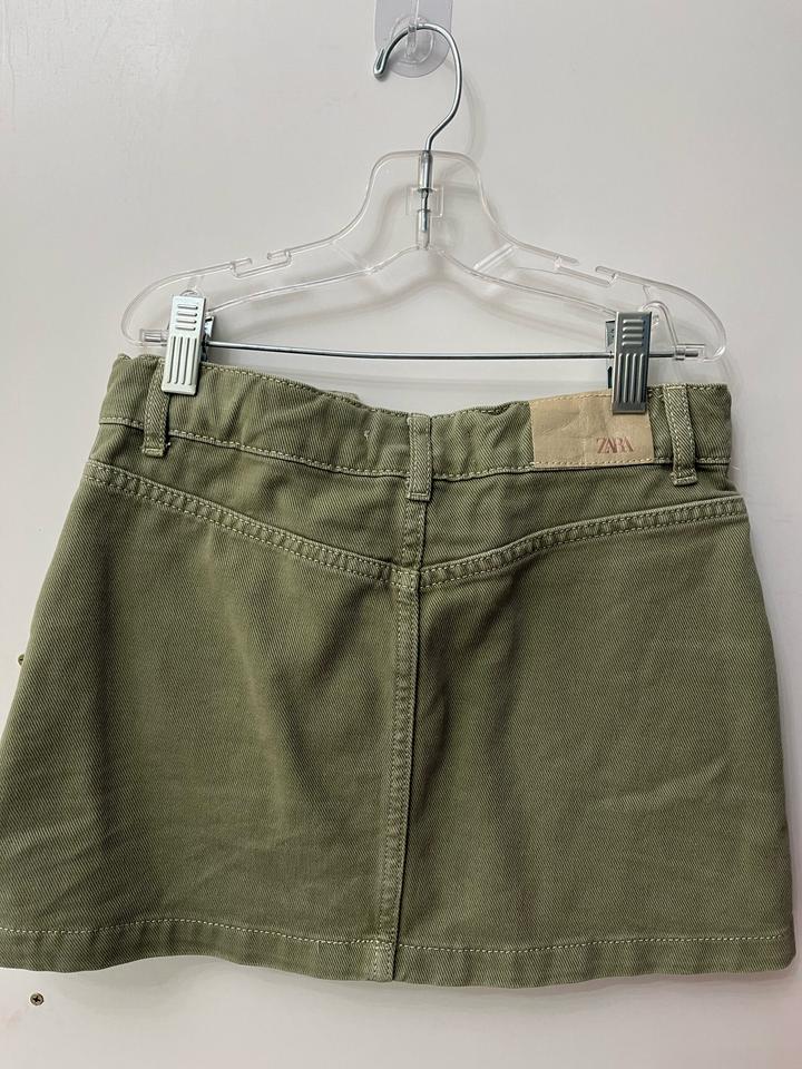 Юбка мини в цвете хаки Zara