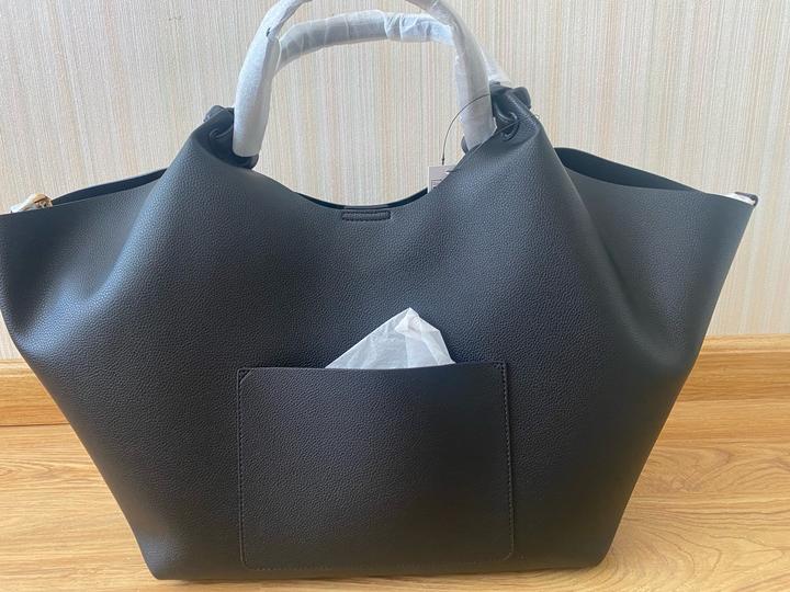 Сумка от DKNY