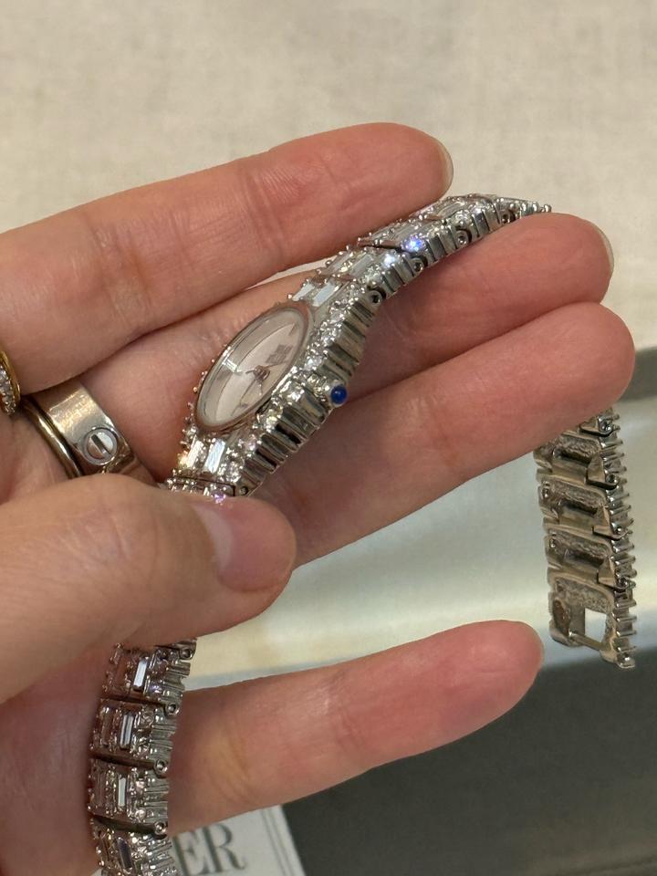 Винтажные часы Nolan Miller с кристаллами