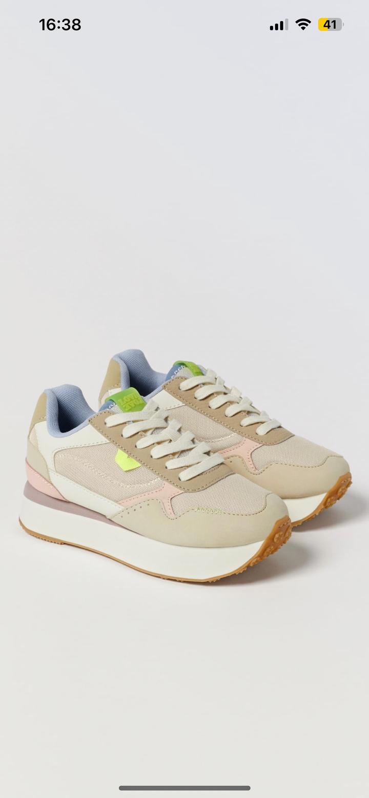 Кроссовки Zara