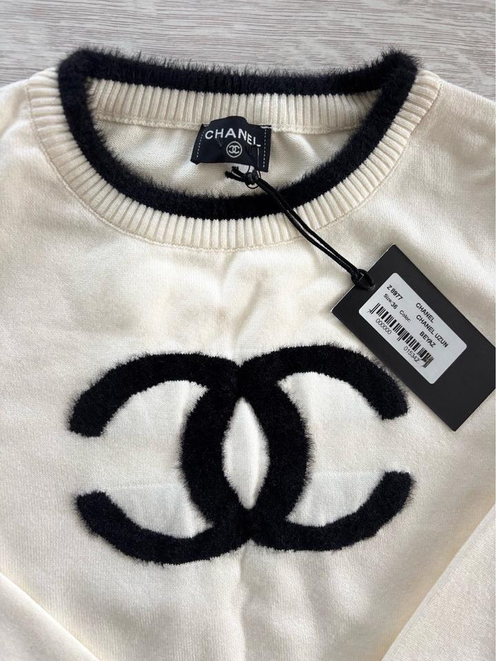 Новая кофта Chanel с бирками