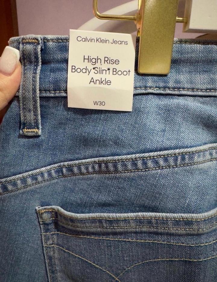 Джинсы Calvin Klein Jeans Slim Boot, 30р