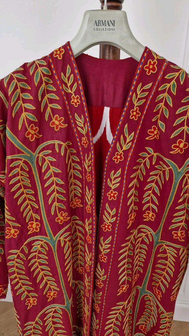 Чапан. Вышивка сюзане.