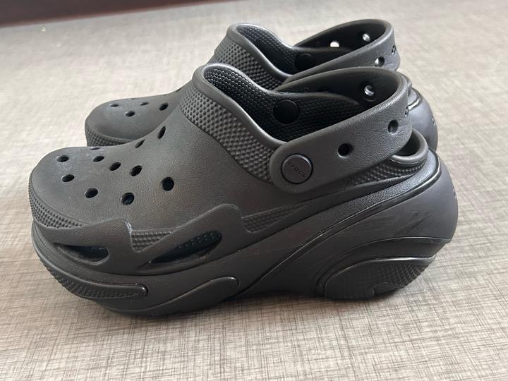 Кроксы Crocs Bubble Crush Clog, 36-37 размер