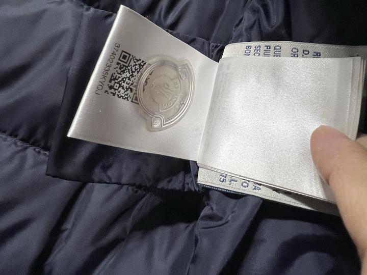 Moncler пуховое пальто