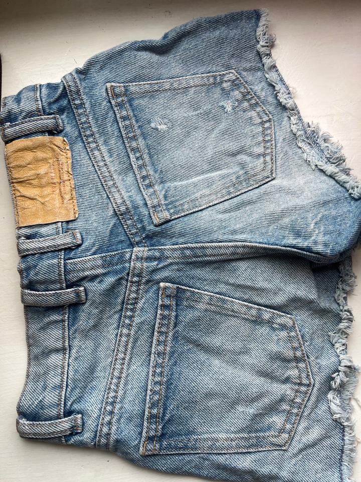 Джинсовые шорты Zara 6-7 лет