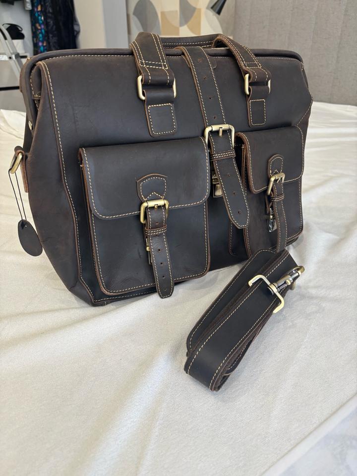 Саквояж от бренда qonyr_brand