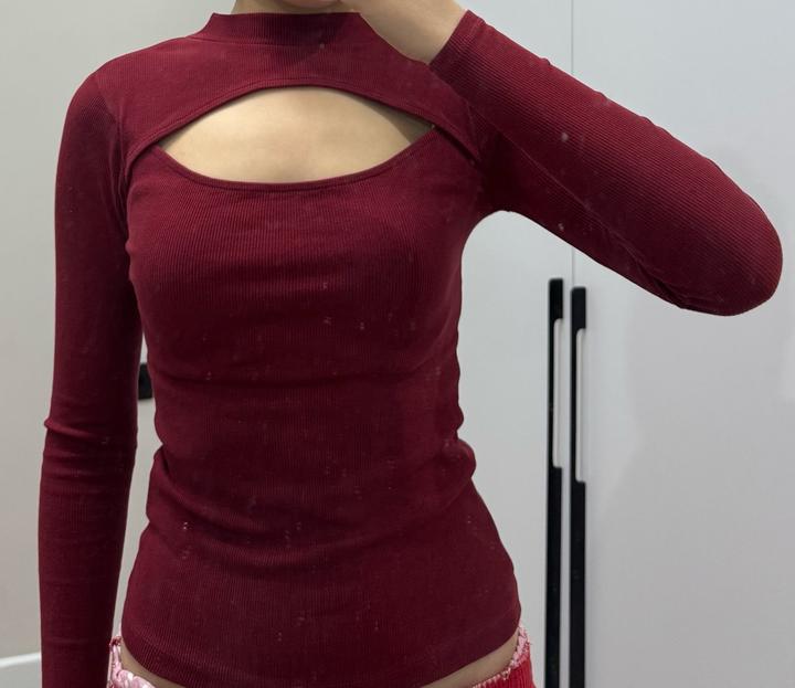 Лонгслив,кофта с вырезом