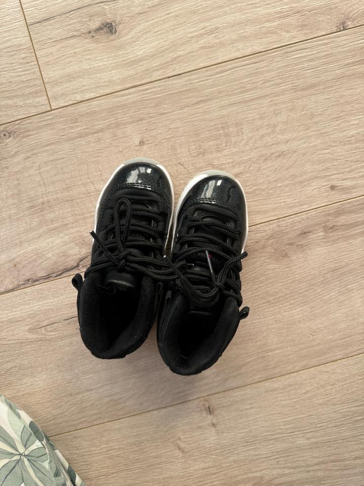 Детские кроссовки Air Jordan 11 Low