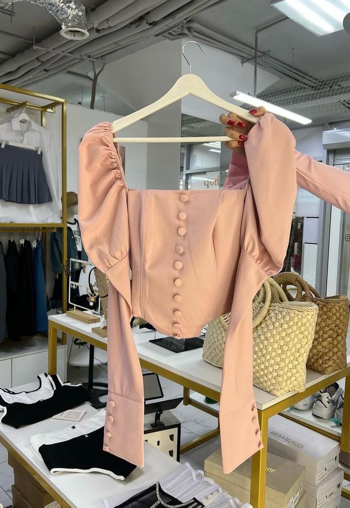 Продам нарядную блузку