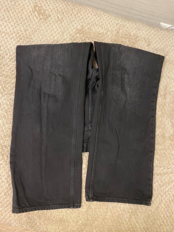 Черные джинсы Zara