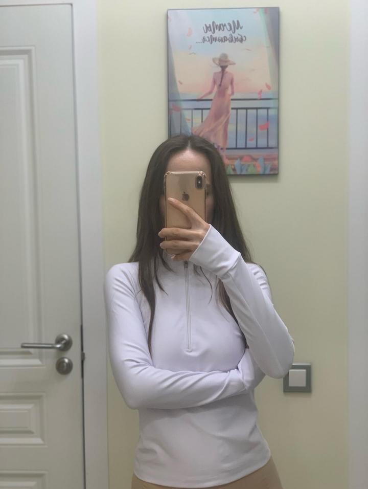 Спортивный топ рашгард